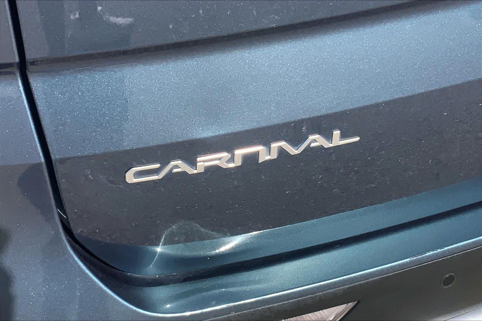 Used 2023 Kia Carnival SX FWD image 10