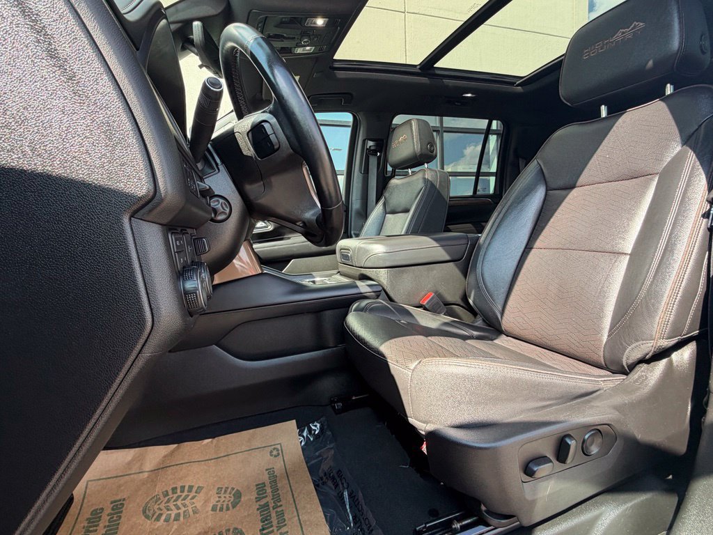 Used 2023 Chevrolet Suburban High Country w/ Max Trailering Package AWD/4WD image 10