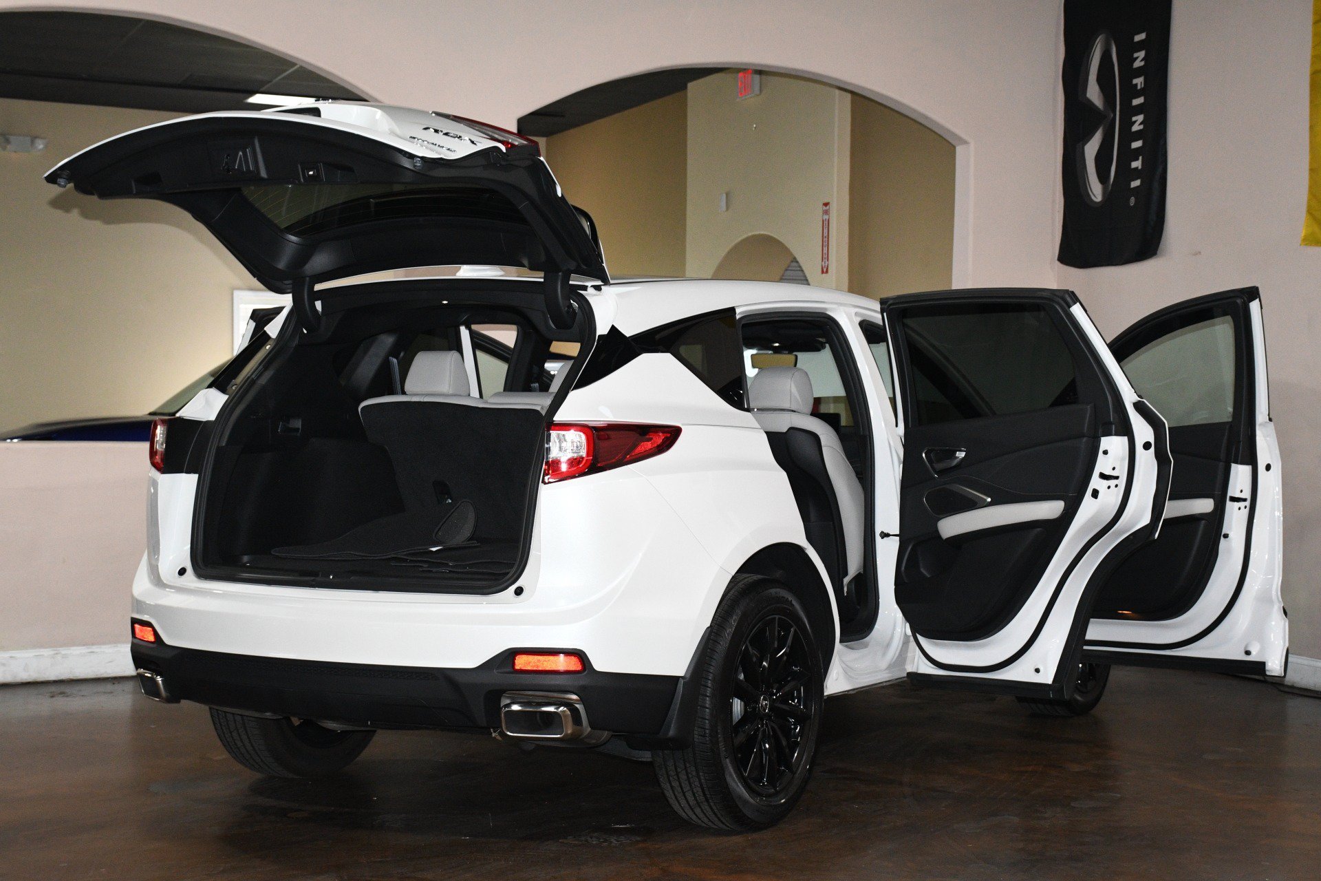 Used 2025 Acura RDX SH-AWD image 91