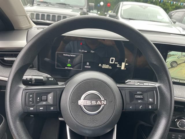 Used 2025 Nissan Kicks SV AWD/4WD image 28