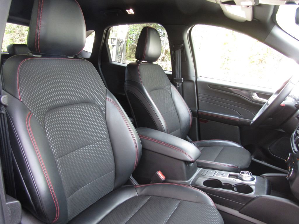 Used 2025 Ford Escape ST-Line AWD/4WD image 20