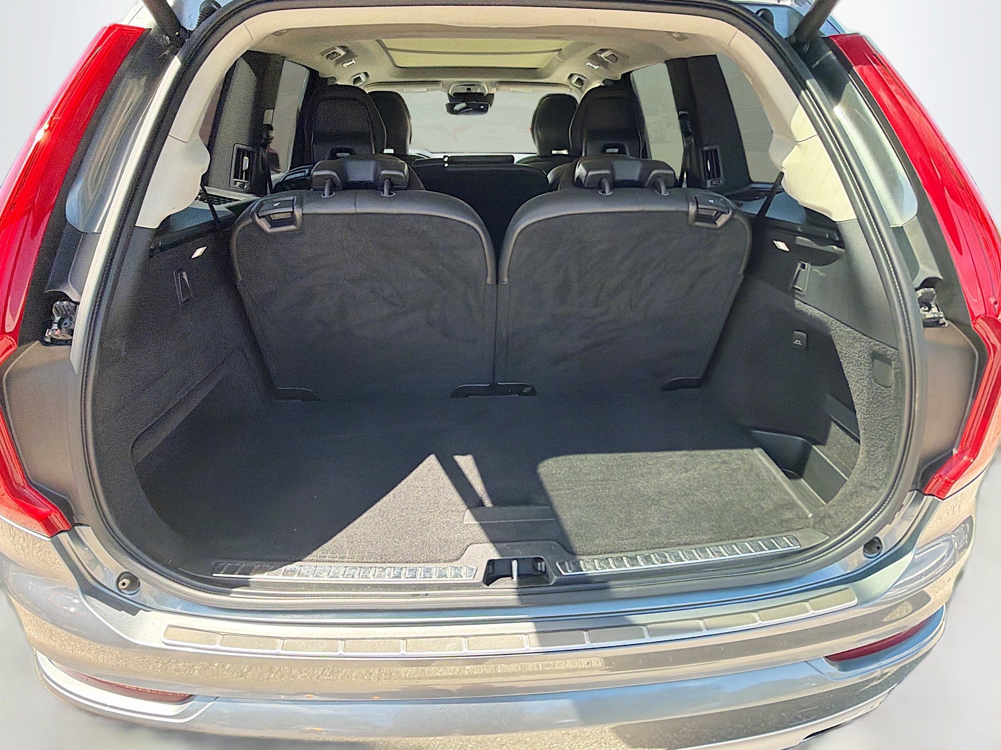 Used 2019 Volvo XC90 T6 Momentum w/ Advanced Package image 12