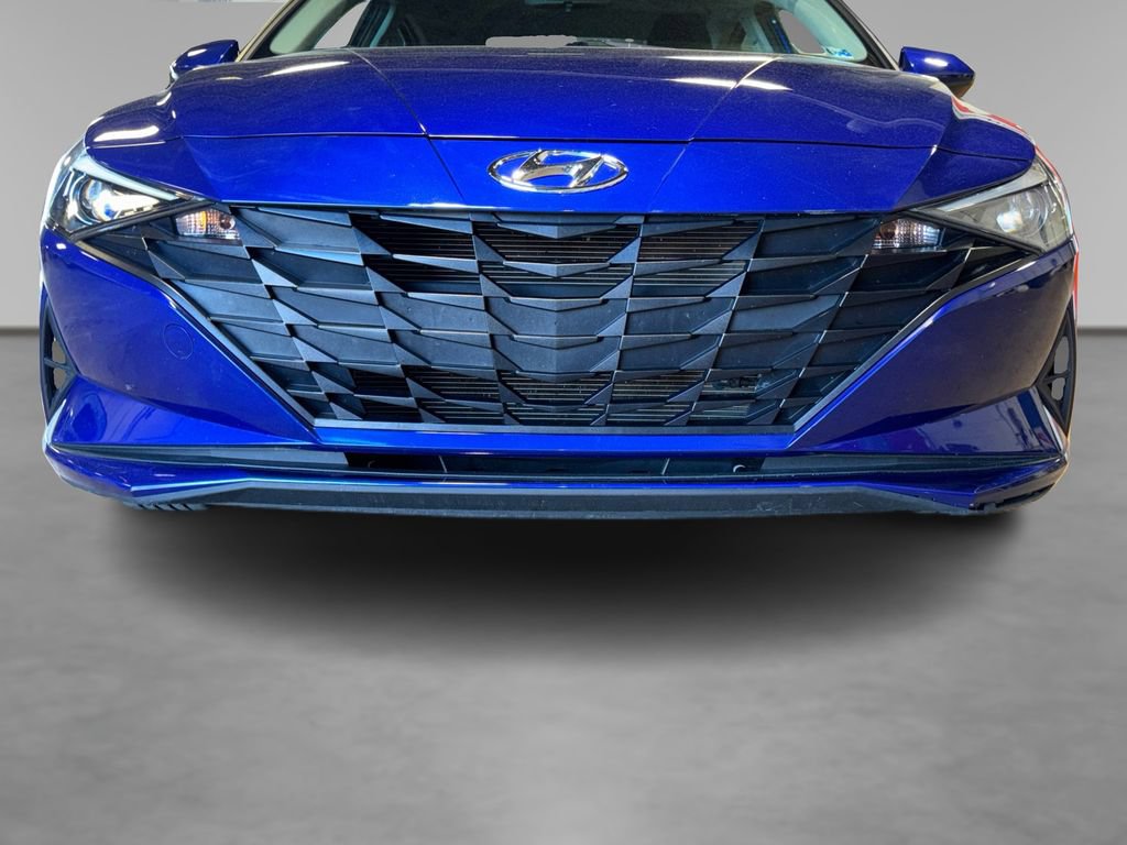 Used 2023 Hyundai Elantra SEL FWD image 13