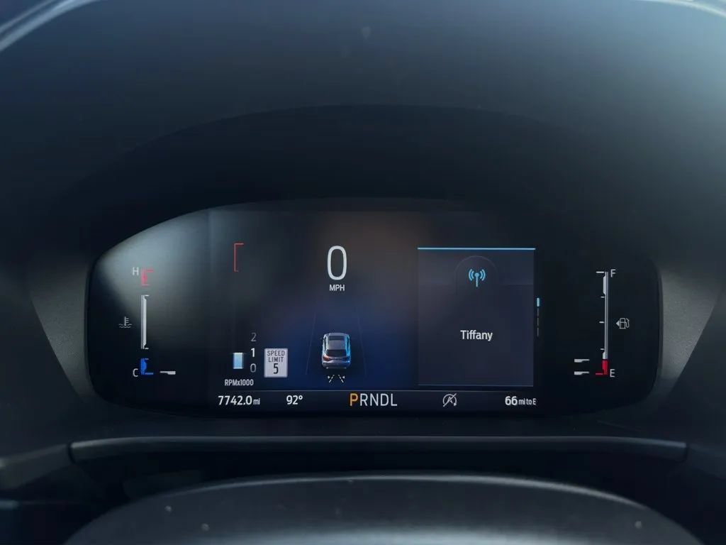 Used 2024 Ford Escape ST-Line w/ Tech Pack #1 FWD image 15