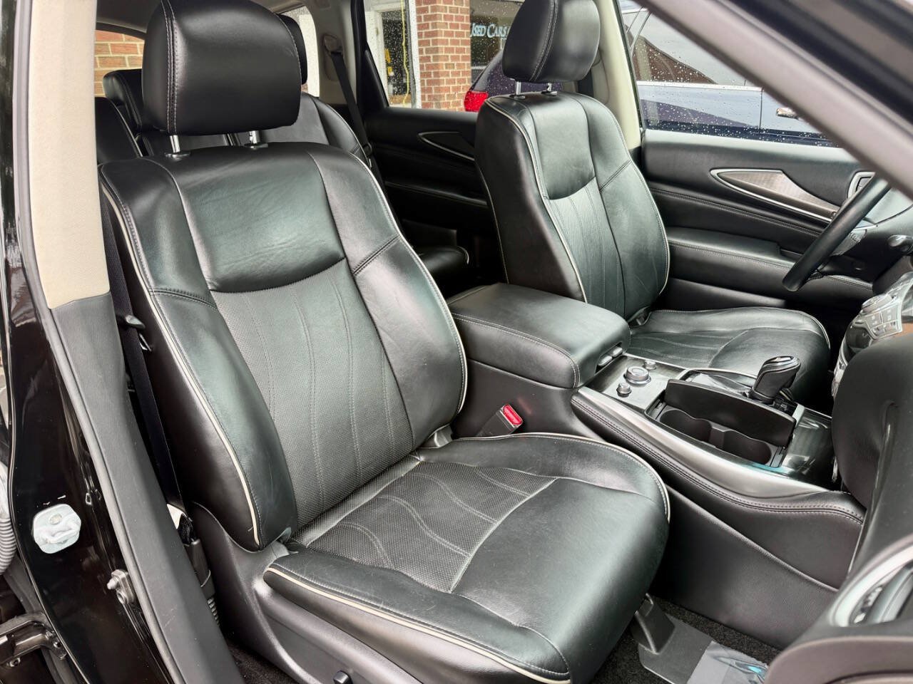 Used 2016 INFINITI QX60 Luxe w/ Premium Plus Package AWD/4WD image 28