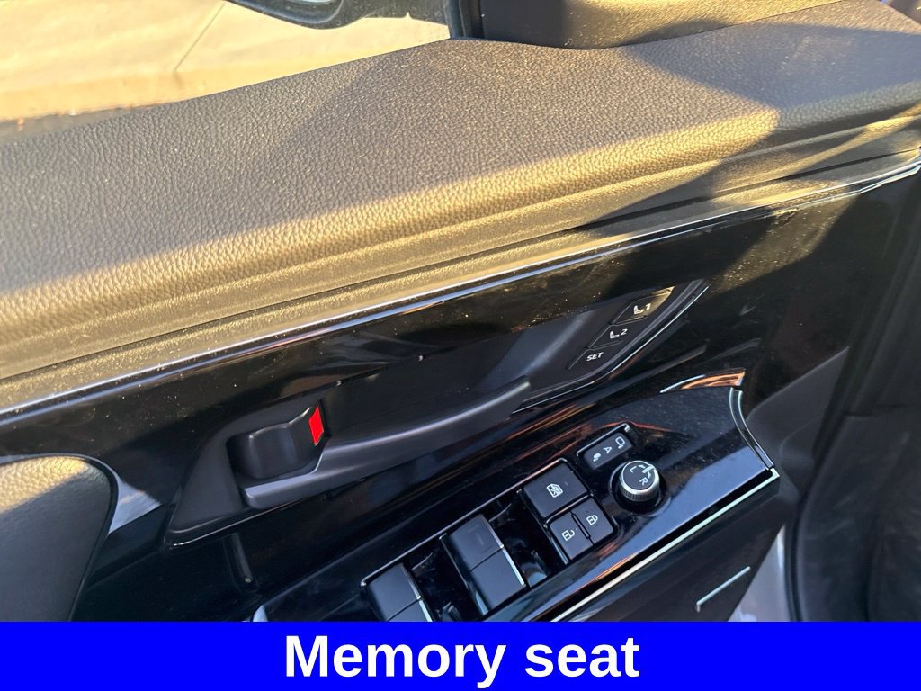 Certified 2023 Subaru Solterra AWD image 16