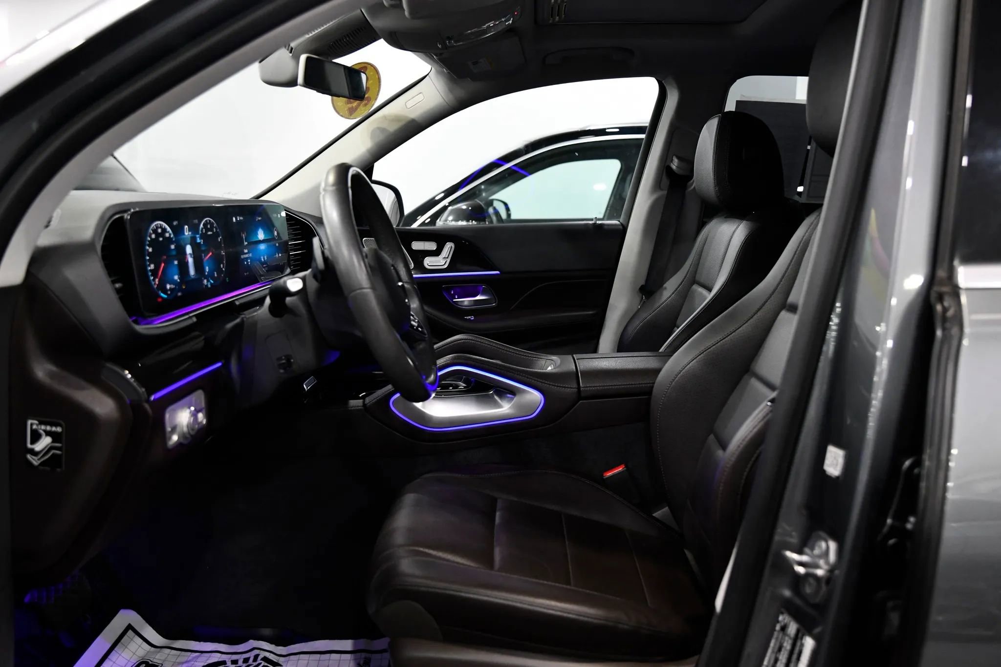 Used 2020 Mercedes-Benz GLE 350 4MATIC image 8