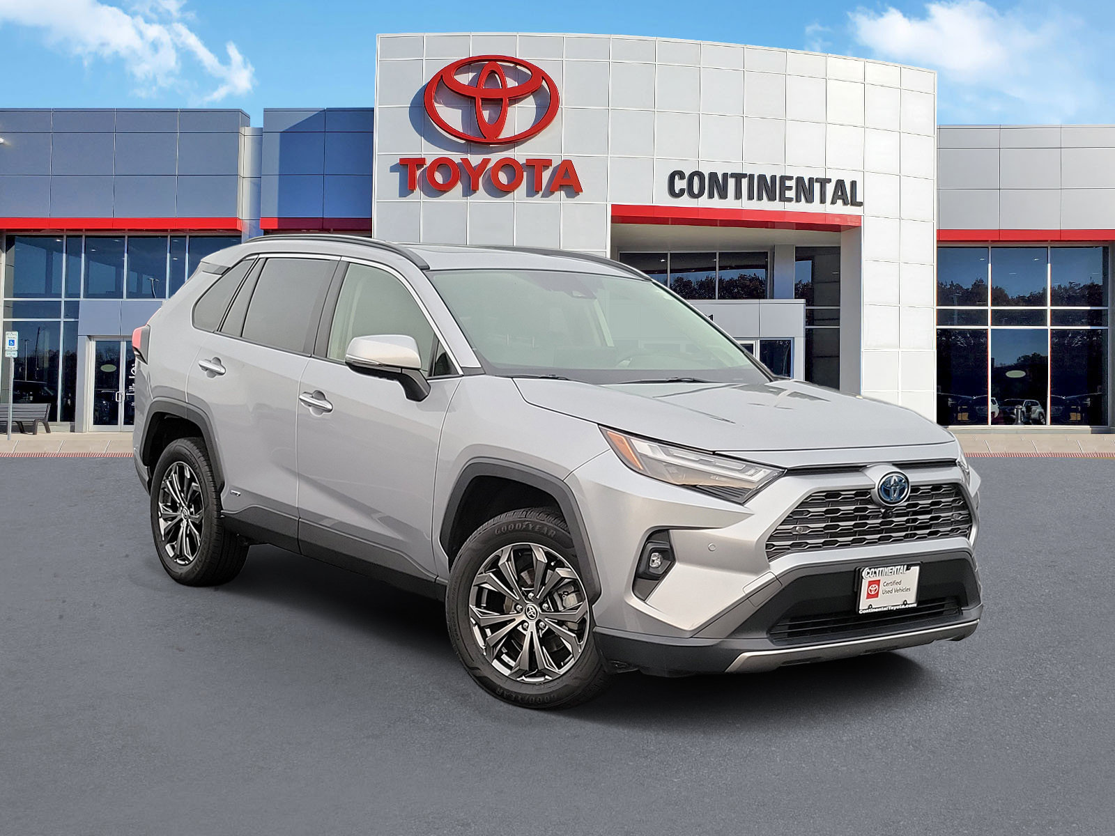 Certified 2024 Toyota RAV4 Limited w/ Advanced Technology Package AWD/4WD image 2