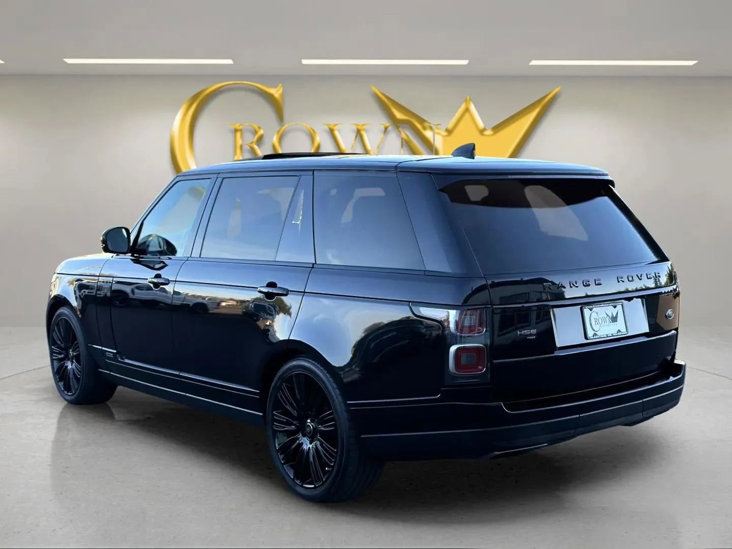 Used 2021 Land Rover Range Rover P525 Westminster Edition LWB image 8