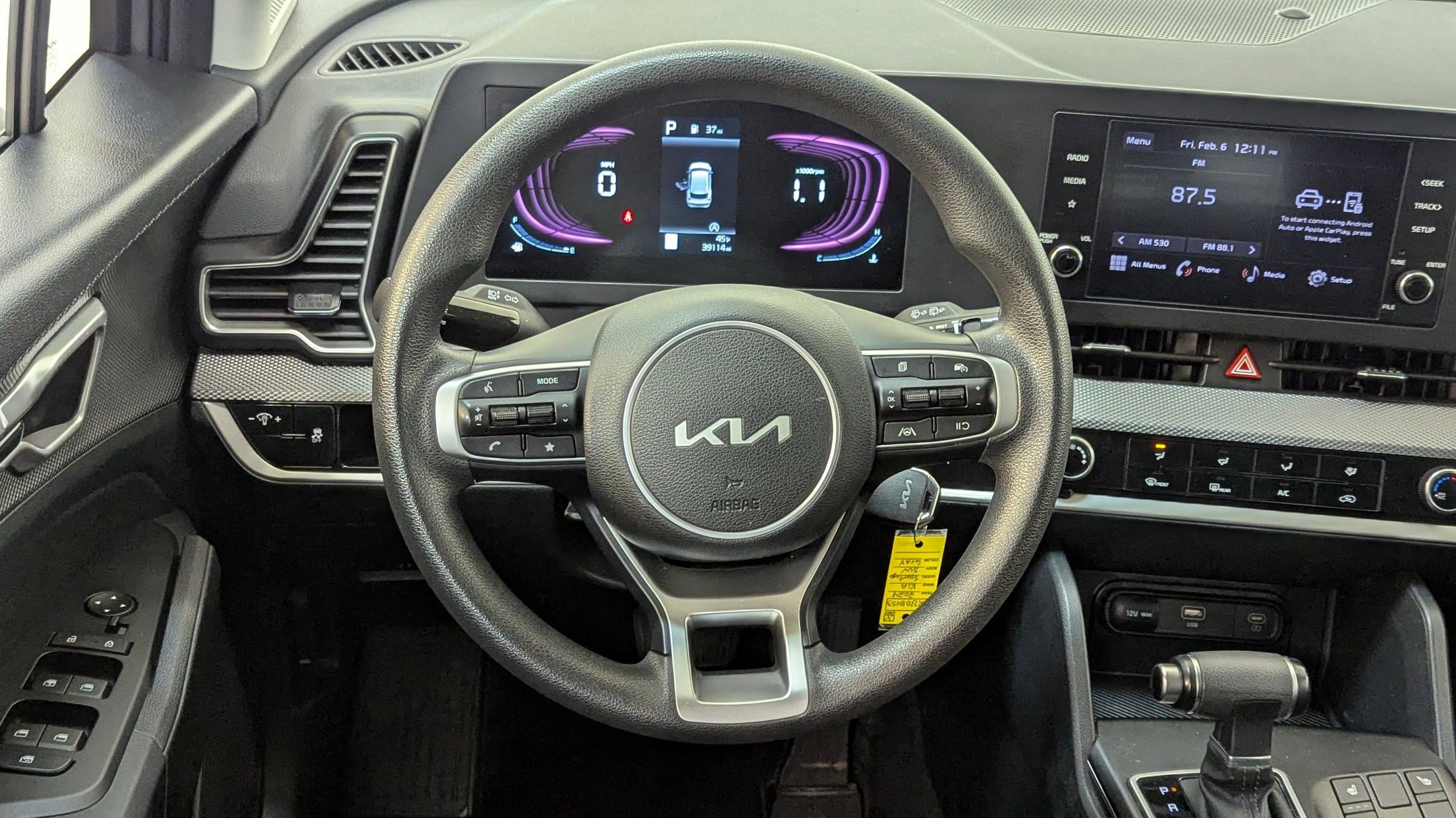 Used 2024 Kia Sportage LX image 4