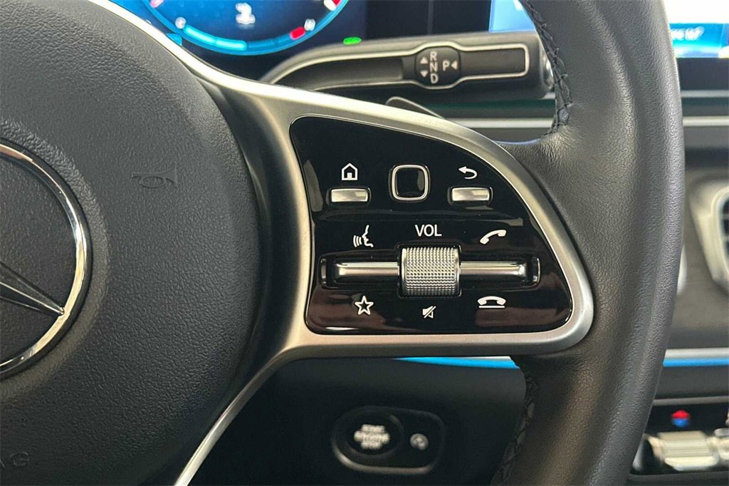 Used 2022 Mercedes-Benz GLE 350 4MATIC w/ AMG Line Exterior image 32