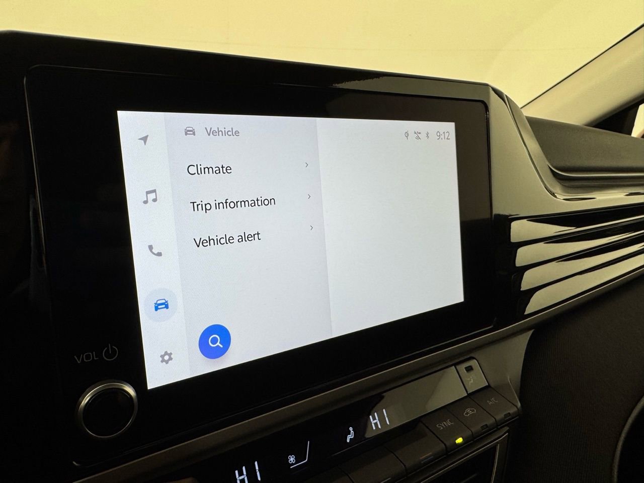 Used 2025 Toyota Camry LE image 17