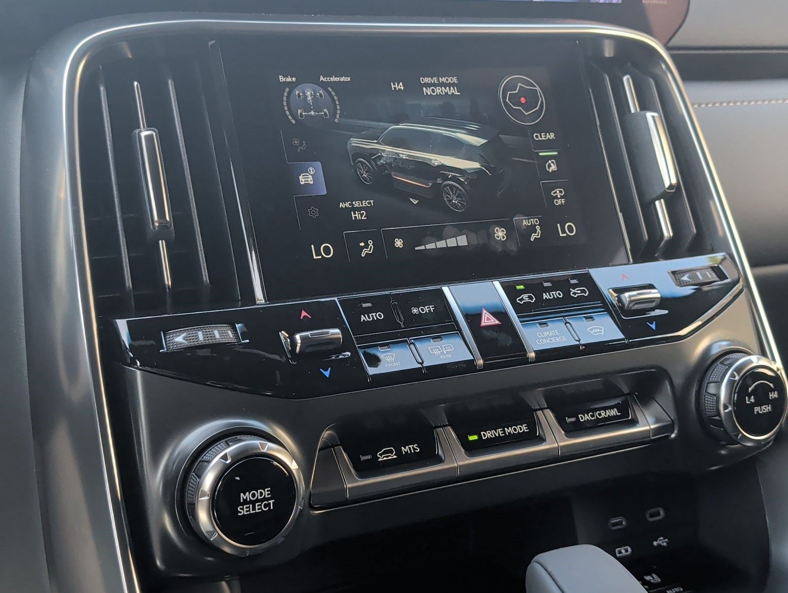 New 2026 Lexus LX 700h Luxury w/ Appearance Package AWD/4WD image 20