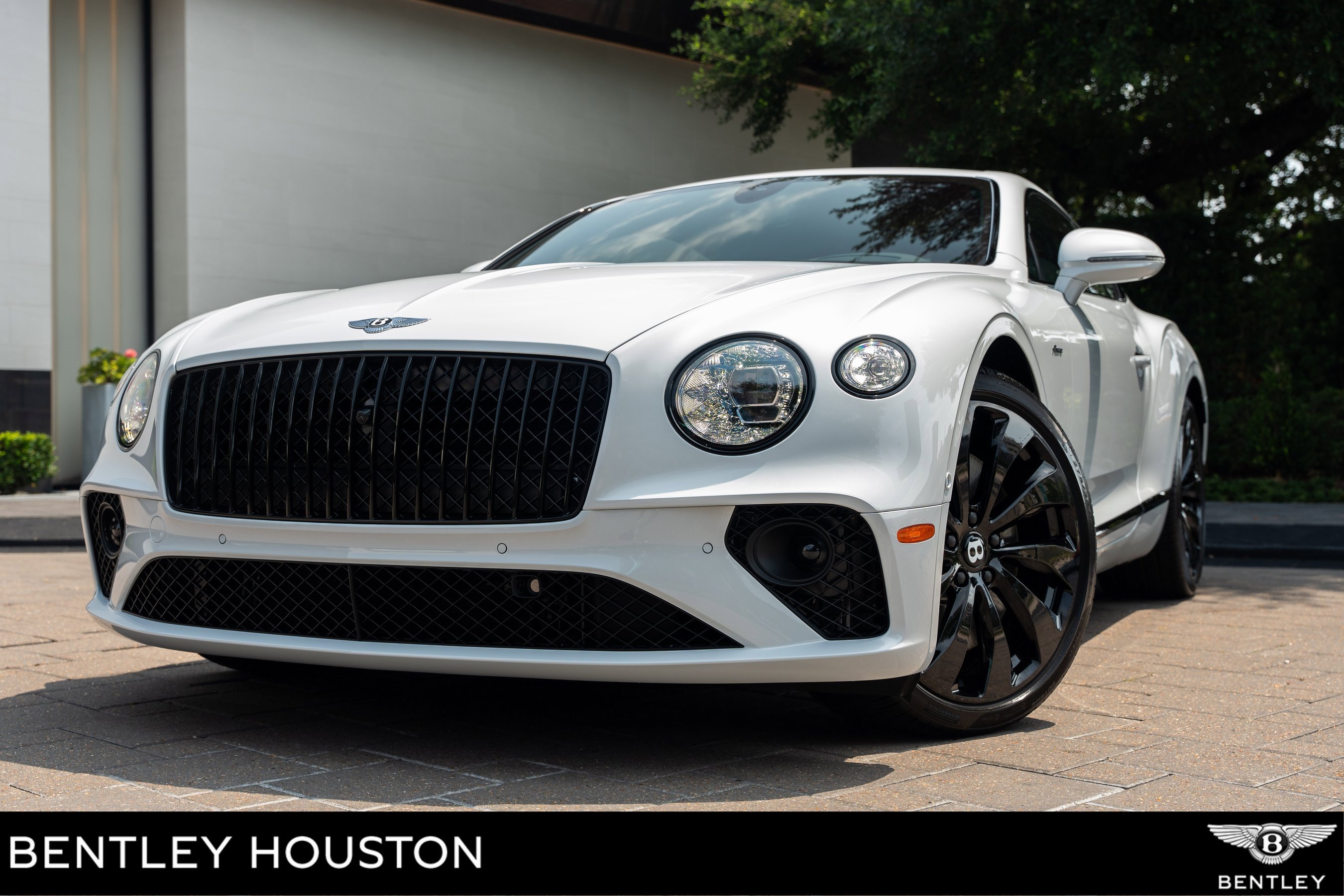 Used 2024 Bentley Continental GT Azure image 1