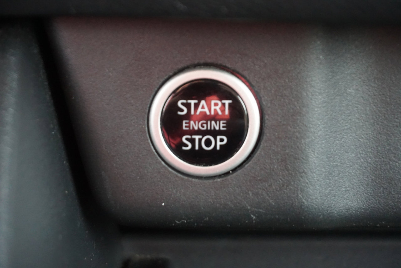 Used 2023 Nissan Rogue SV image 15