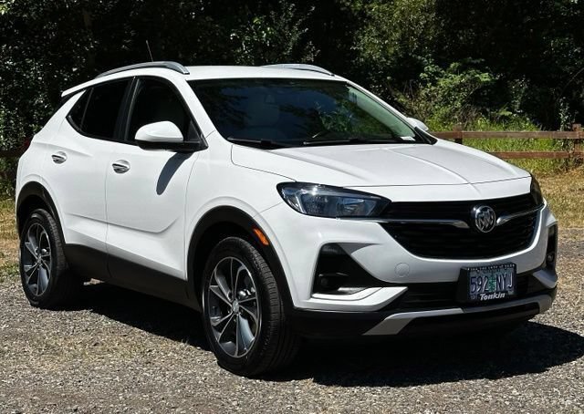 Used 2022 Buick Encore GX Select FWD image 2