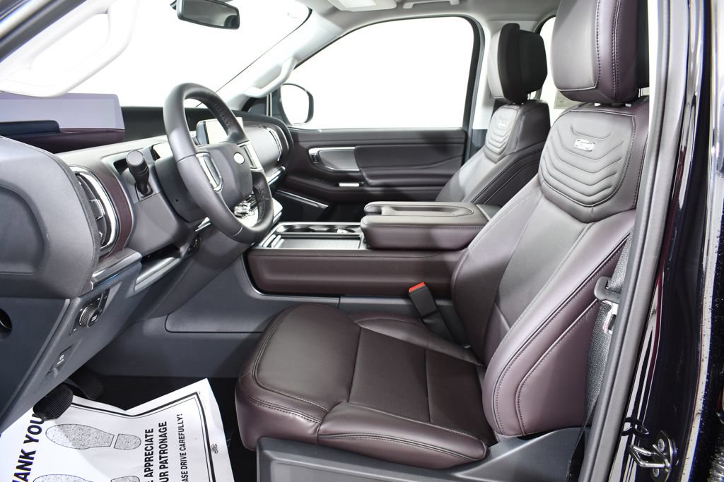 New 2027 Ford Expedition Platinum w/ Platinum Ultimate Package AWD/4WD image 6