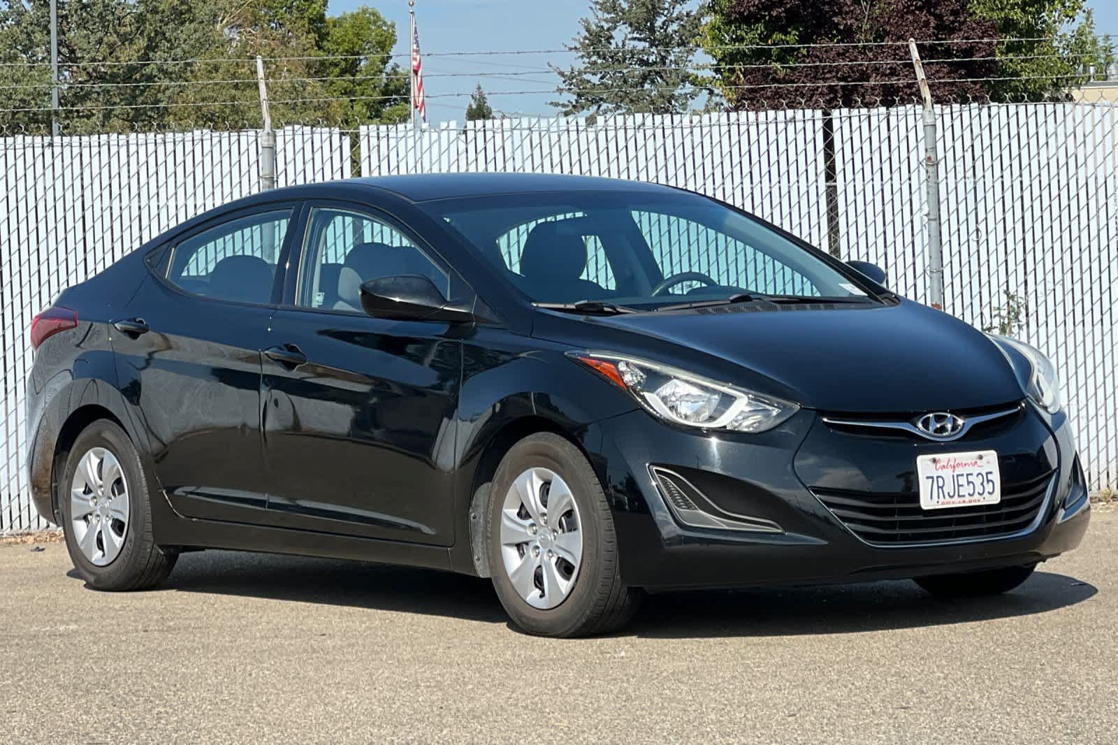 Used 2016 Hyundai Elantra SE FWD image 7