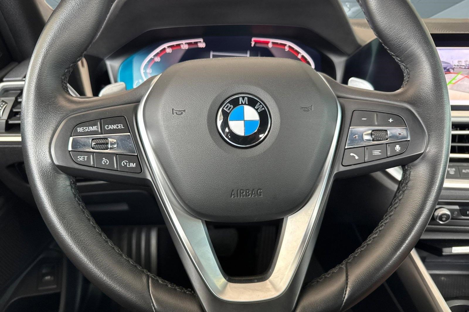 Used 2021 BMW 330i Sedan w/ Driving Assistance Package image 17