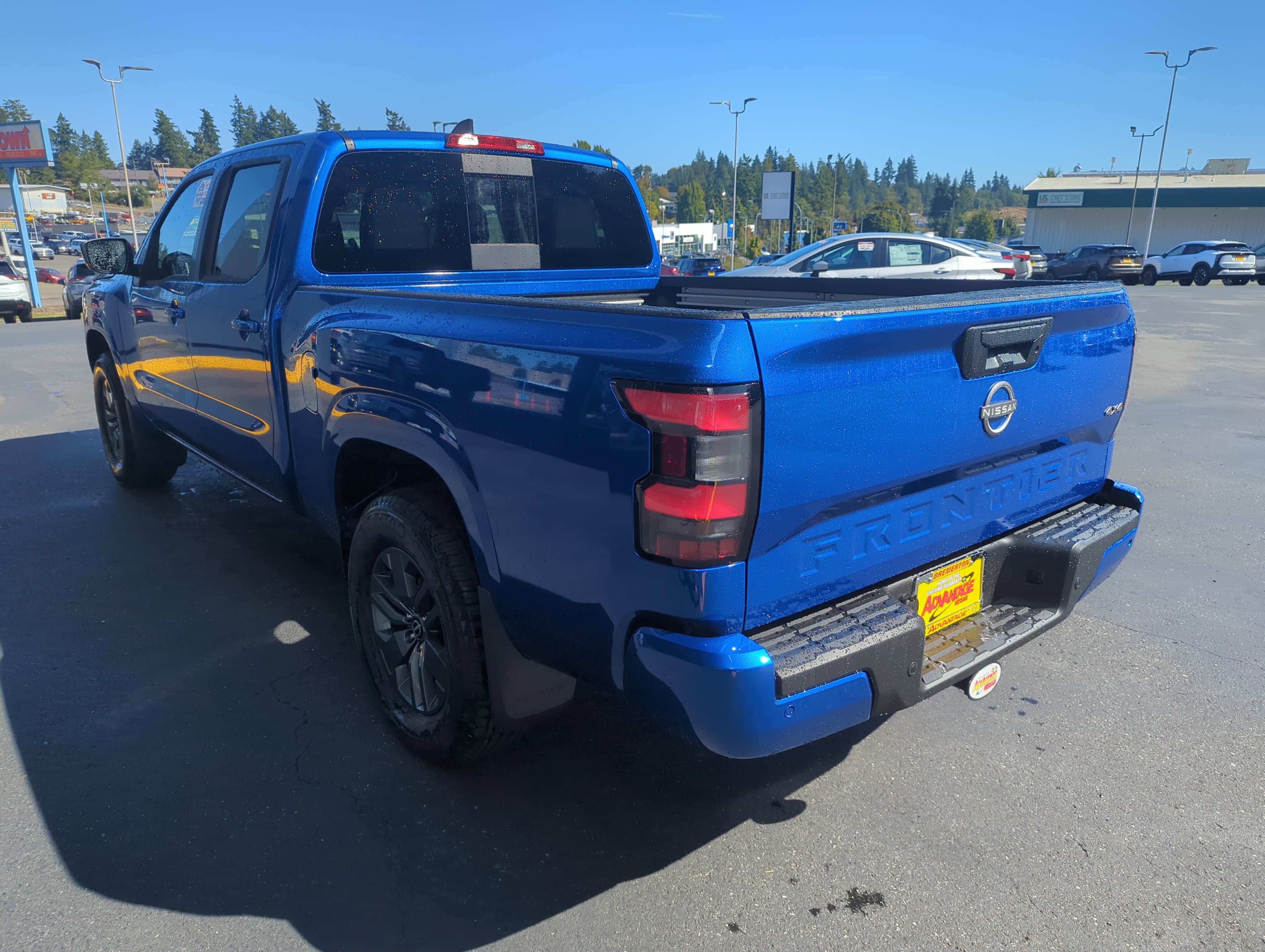 New 2026 Nissan Frontier SV w/ SV Convenience Package image 3