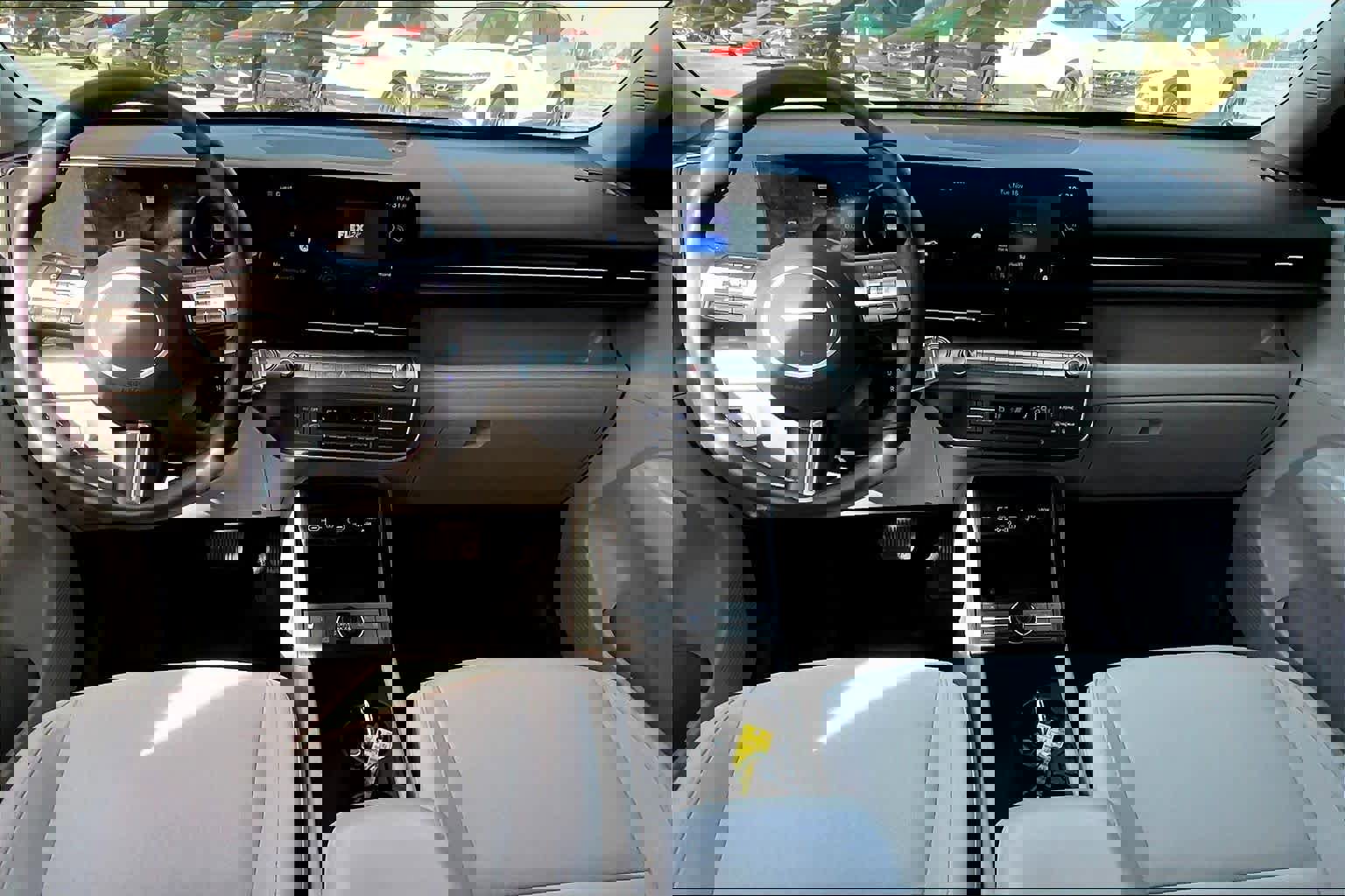 Used 2025 Hyundai Kona SEL image 15