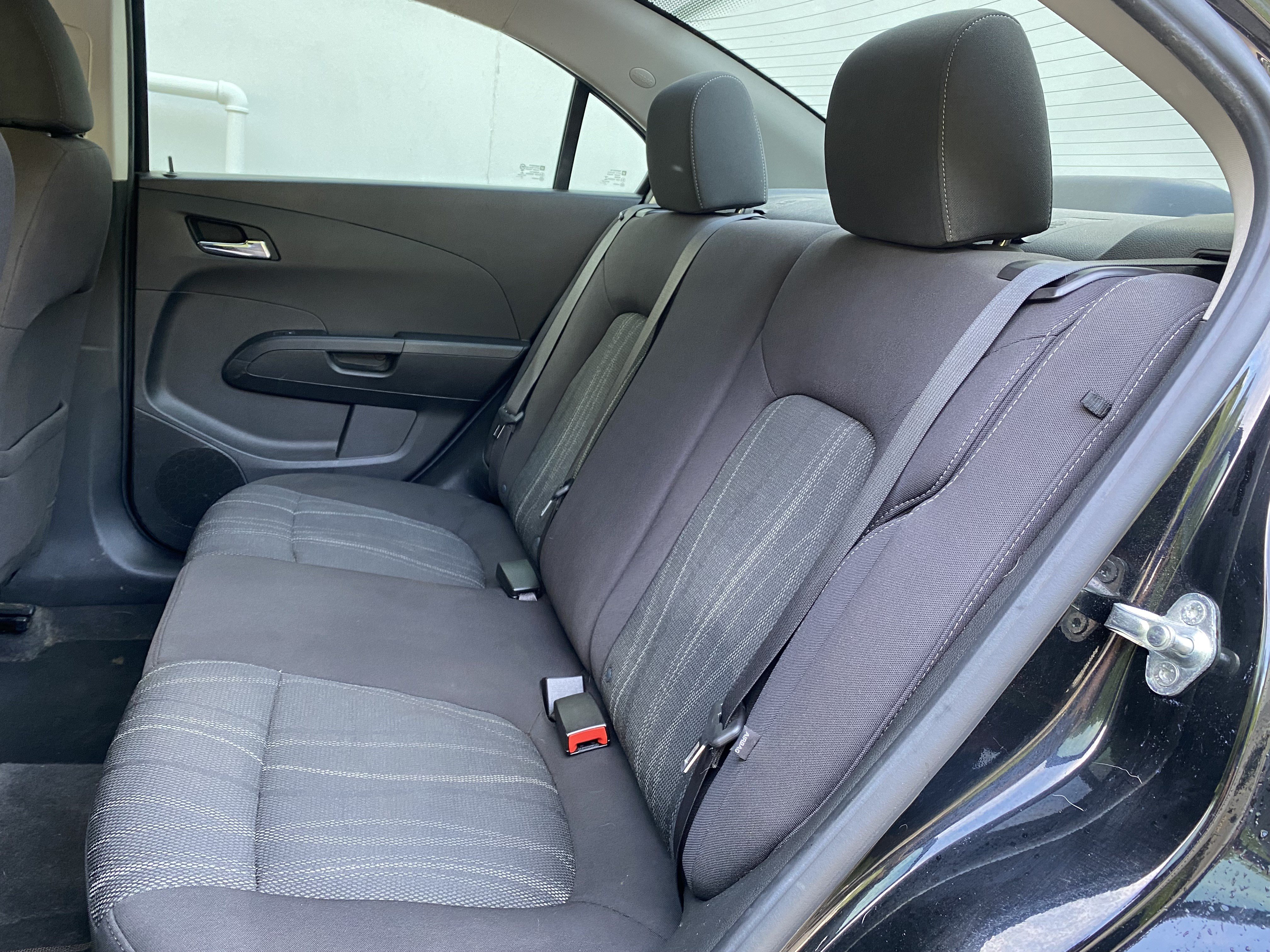 Used 2020 Chevrolet Sonic LT FWD image 32