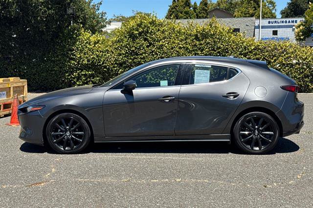 Used 2019 MAZDA MAZDA3 Hatchback w/ Premium Package FWD image 6