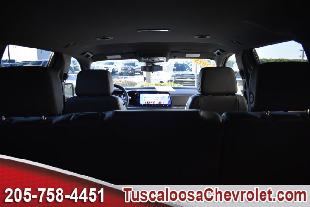 Used 2025 Chevrolet Tahoe LT RWD image 13