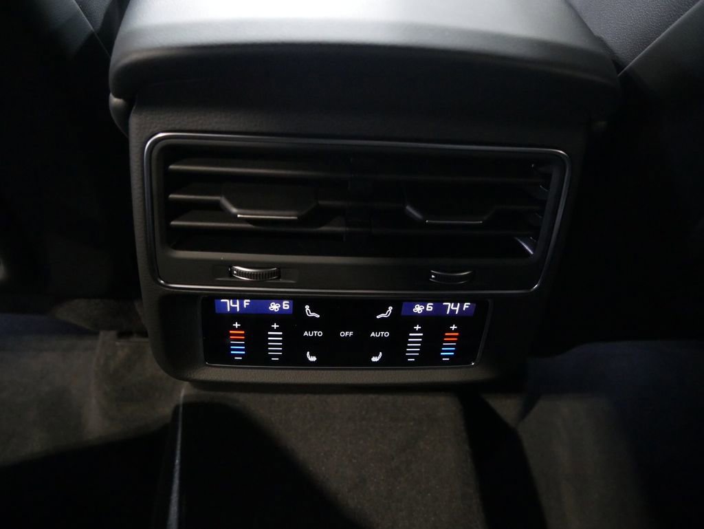 New 2026 Audi Q7 Premium Plus image 37