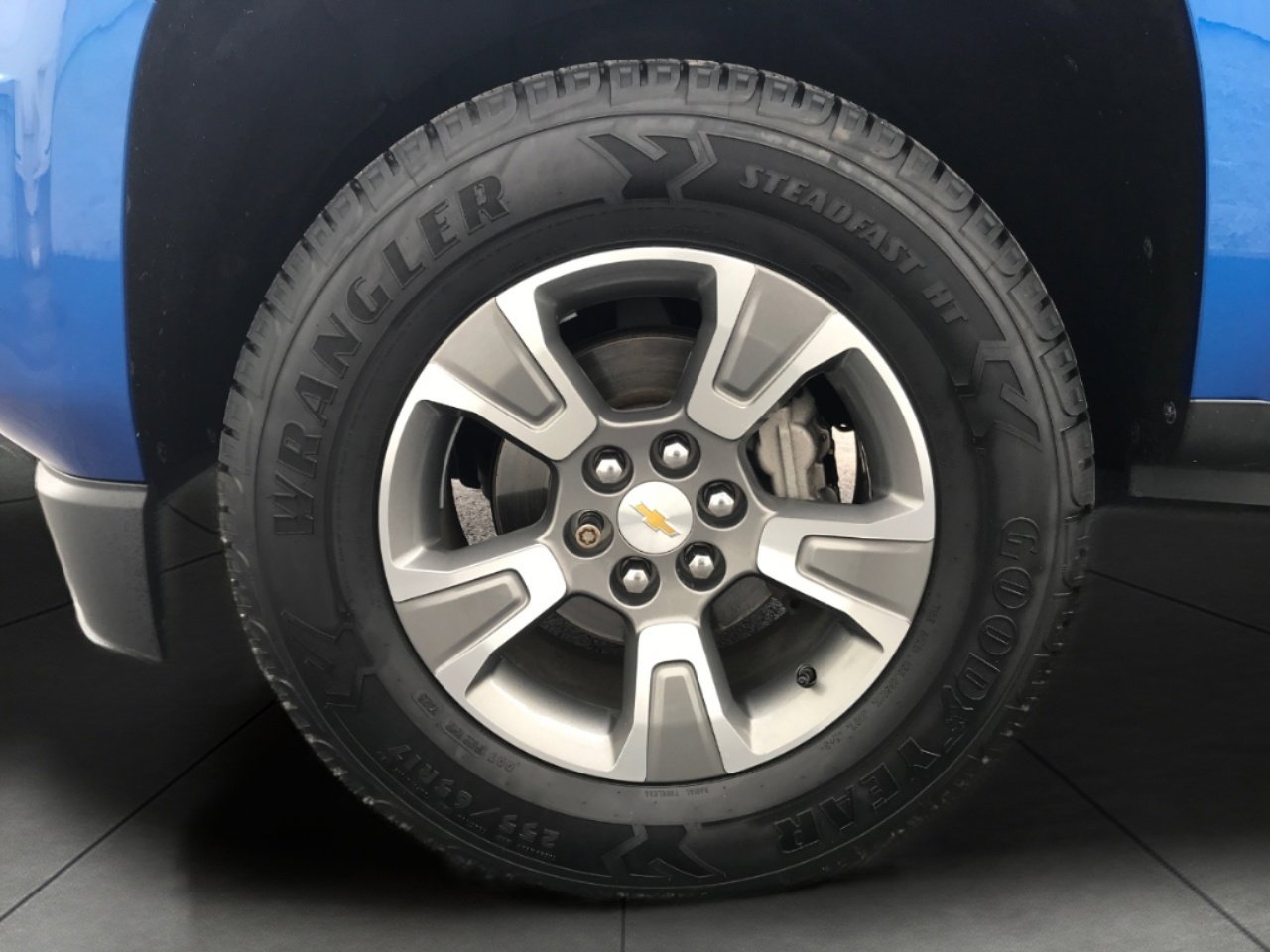 Used 2018 Chevrolet Colorado Z71 image 3