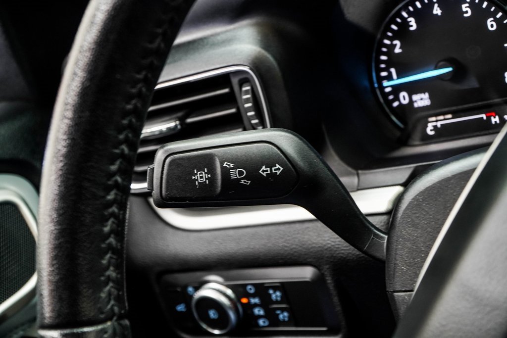 Used 2022 Ford Explorer XLT w/ Equipment Group 202A image 33