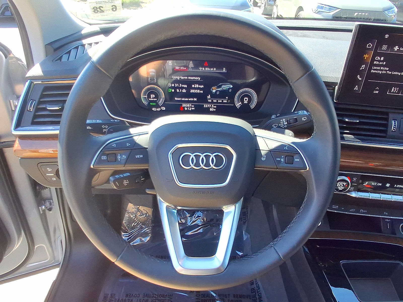 Used 2023 Audi Q5 e Premium w/ Convenience Package AWD/4WD image 22