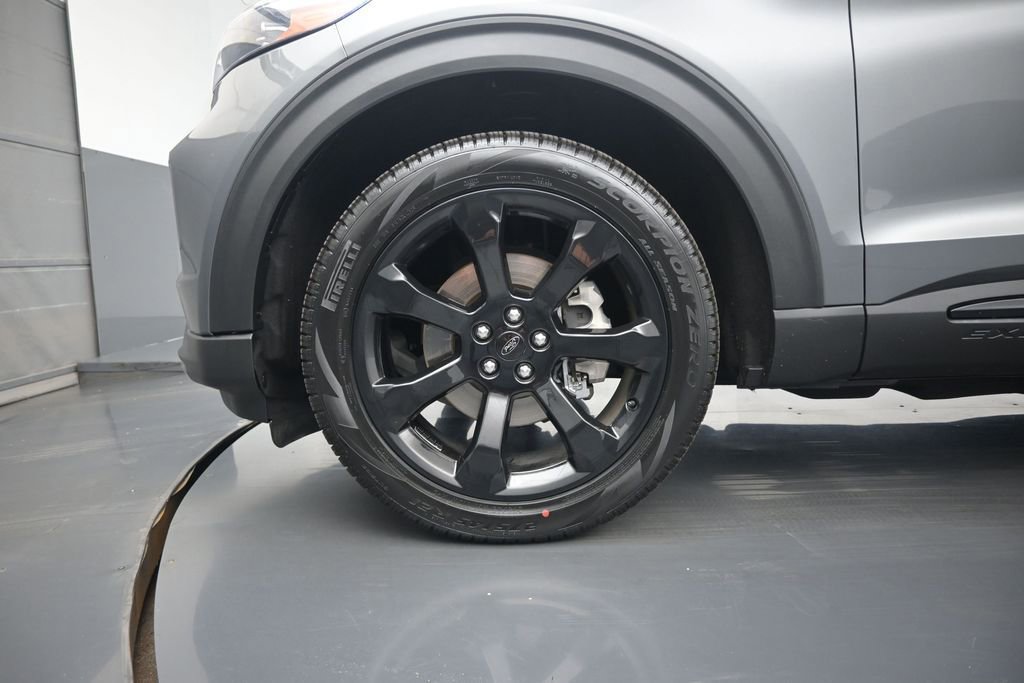Used 2023 Ford Explorer ST-Line w/ Class IV Trailer Tow Package RWD image 28