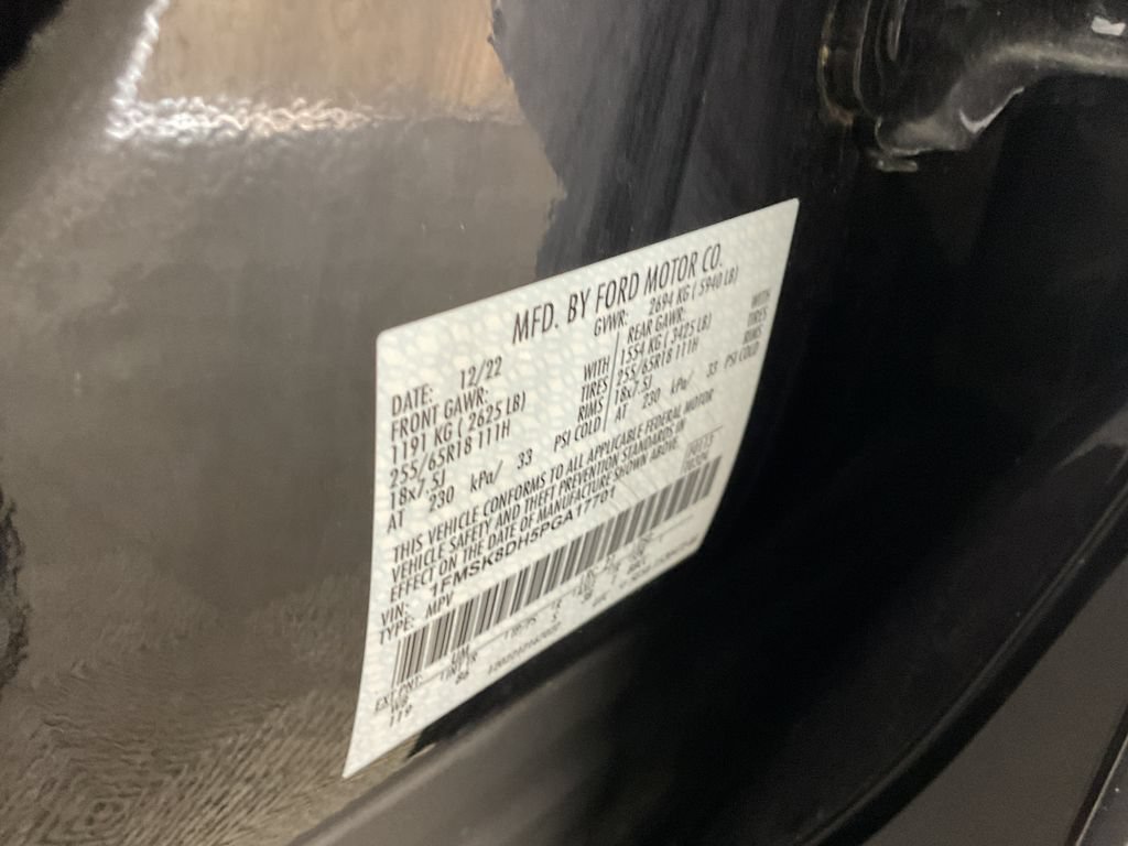 Used 2023 Ford Explorer XLT AWD/4WD image 31