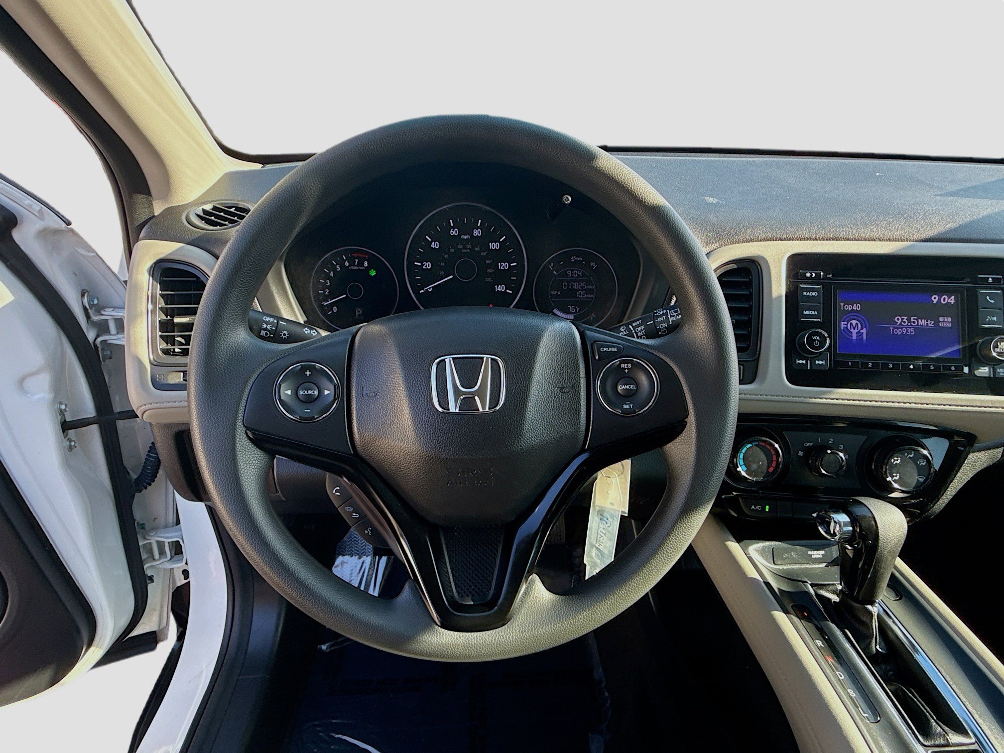 Used 2022 Honda HR-V LX image 10