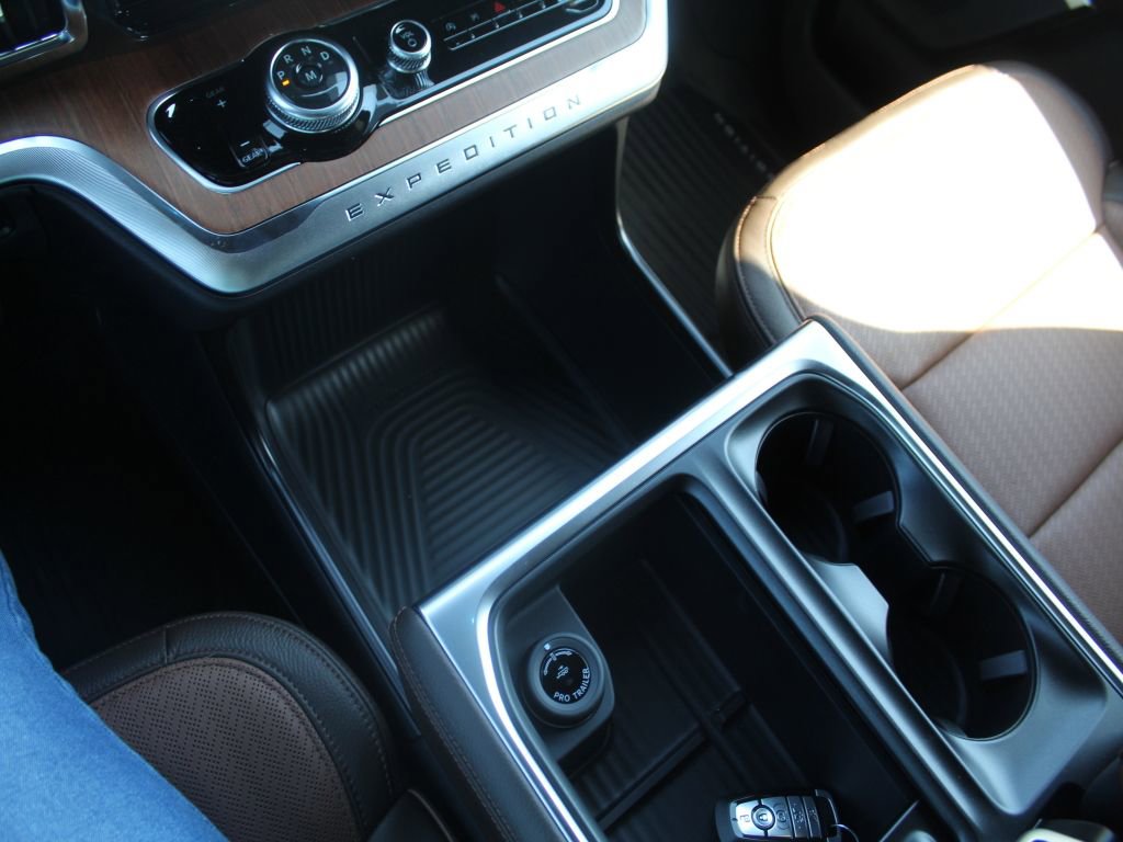 New 2026 Ford Expedition King Ranch image 30