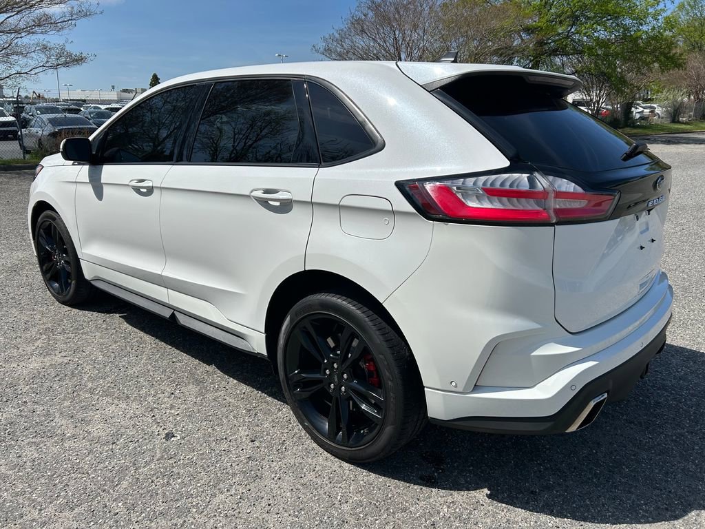 Used 2024 Ford Edge ST w/ Equipment Group 401A image 3