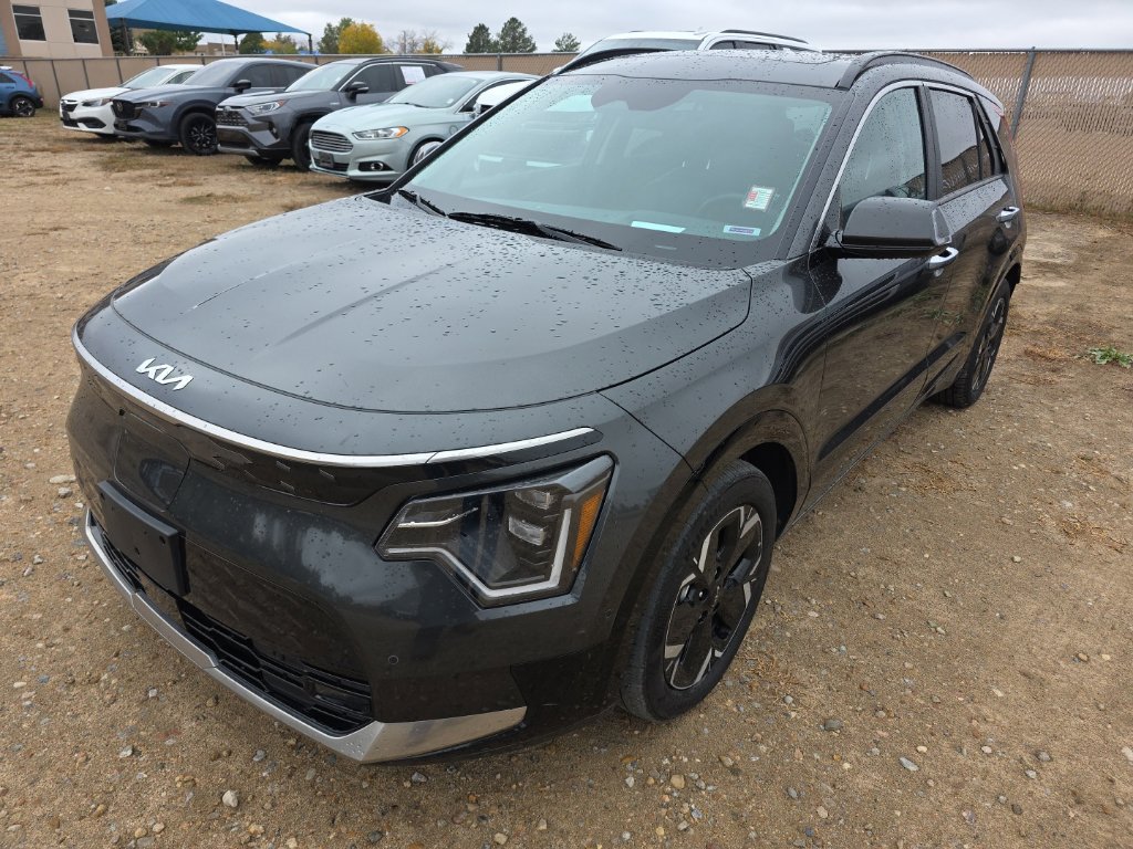 Certified 2025 Kia Niro Wave w/ Wave Preserve Package FWD image 1