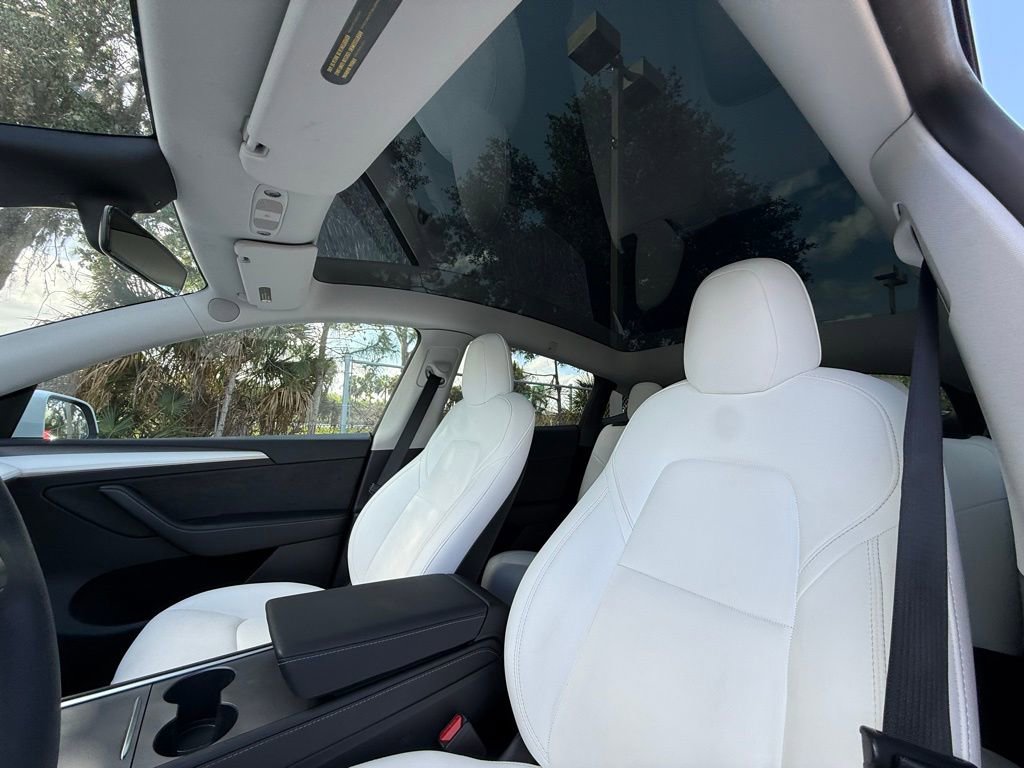 Used 2023 Tesla Model Y Long Range image 21