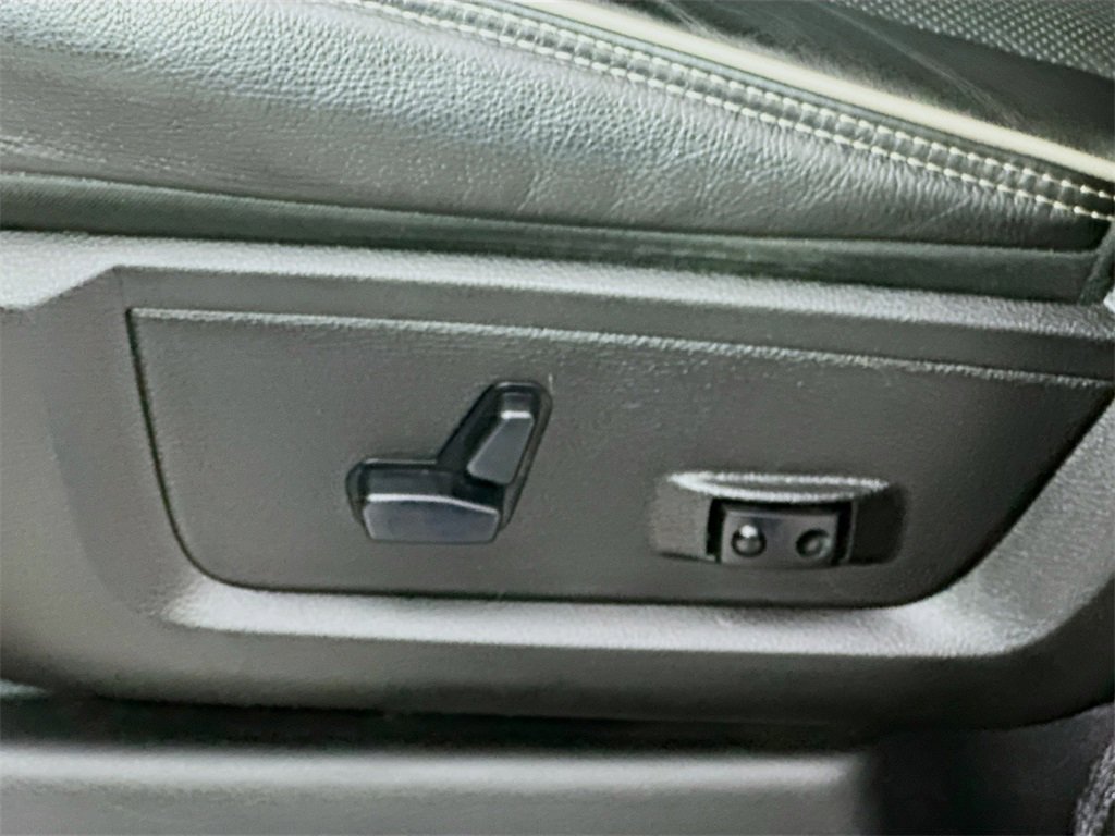 Used 2019 RAM 3500 Limited image 23