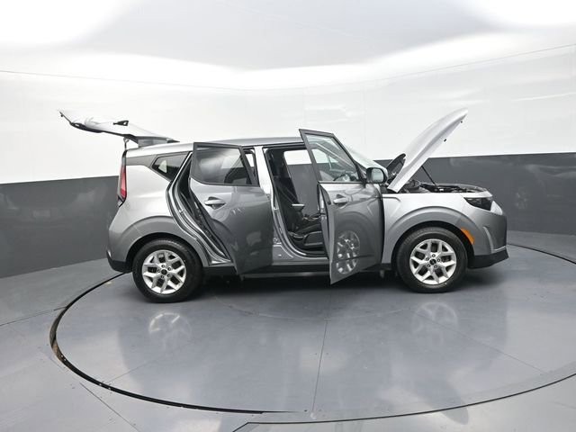 Used 2024 Kia Soul LX w/ Option Group 015 image 37