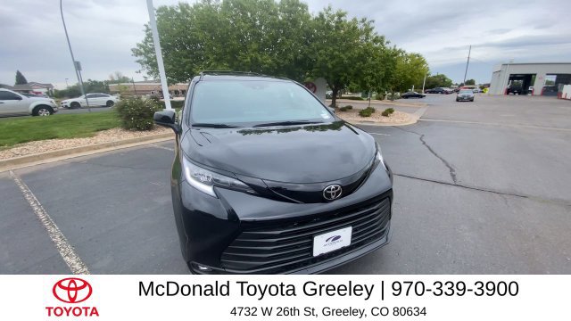 New 2026 Toyota Sienna XLE Woodland Edition AWD/4WD image 3