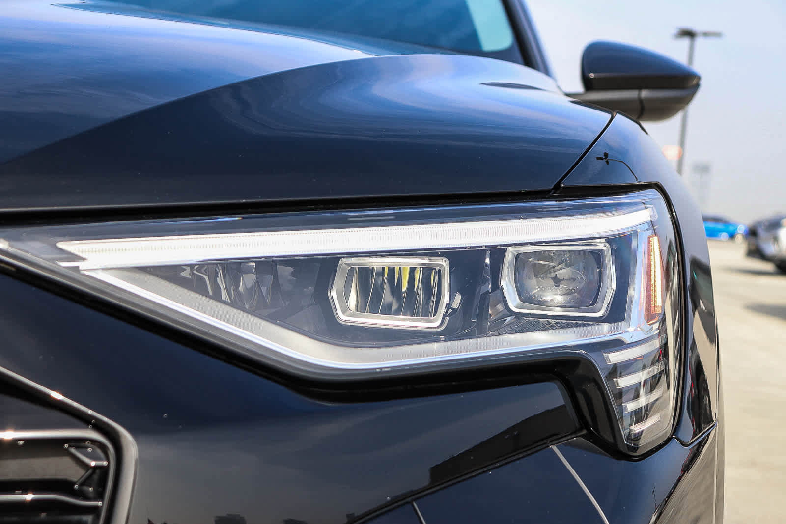 Used 2024 Audi Q8 e-tron Premium image 7