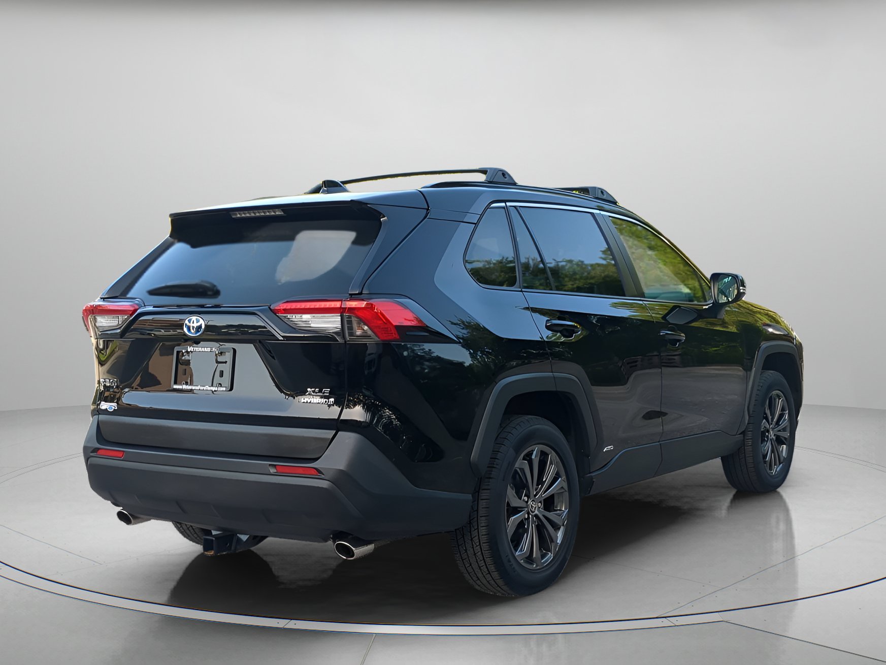 Used 2023 Toyota RAV4 XLE Premium AWD/4WD image 40