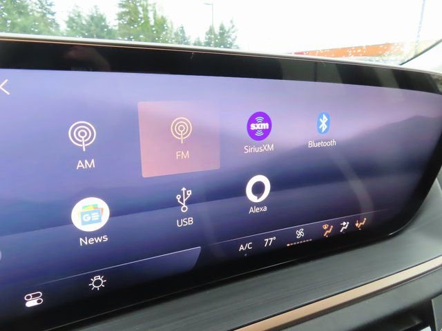 Used 2025 Buick Envision Sport Touring image 25