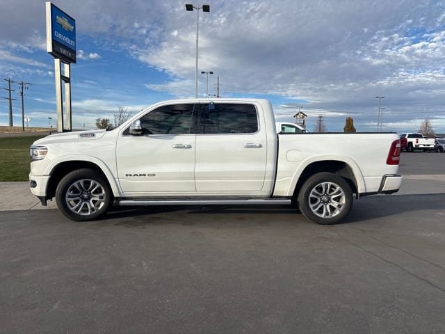 Used 2022 RAM 1500 Limited w/ Body Color Bumper Group AWD/4WD image 6