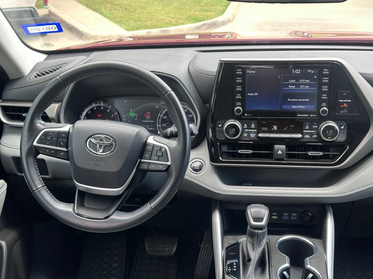 Used 2022 Toyota Highlander XLE image 20