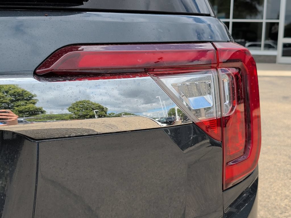 Used 2020 GMC Acadia SLT w/ LPO, Floor Liner Package AWD/4WD image 43