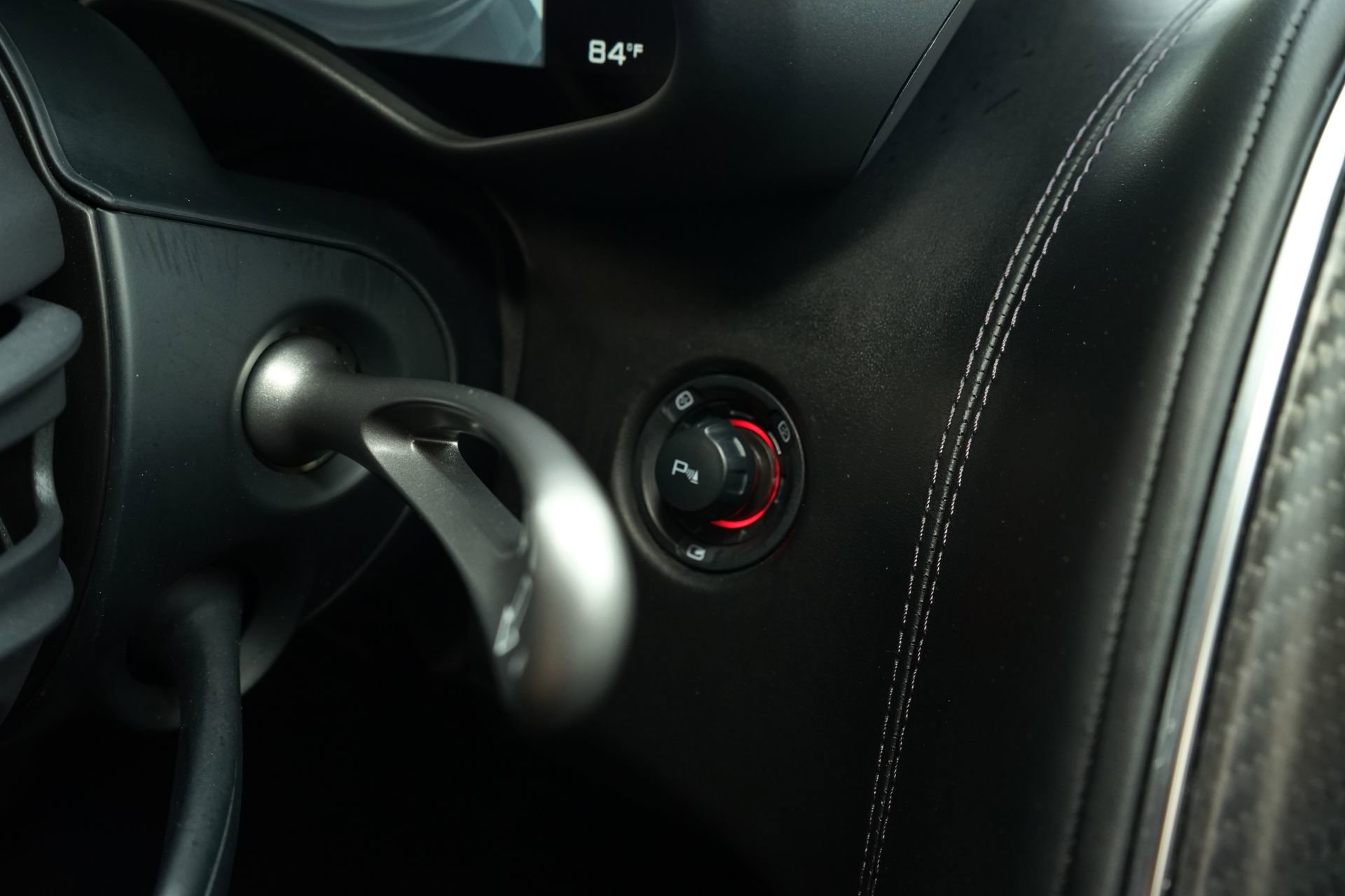 Used 2018 McLaren 570S image 27