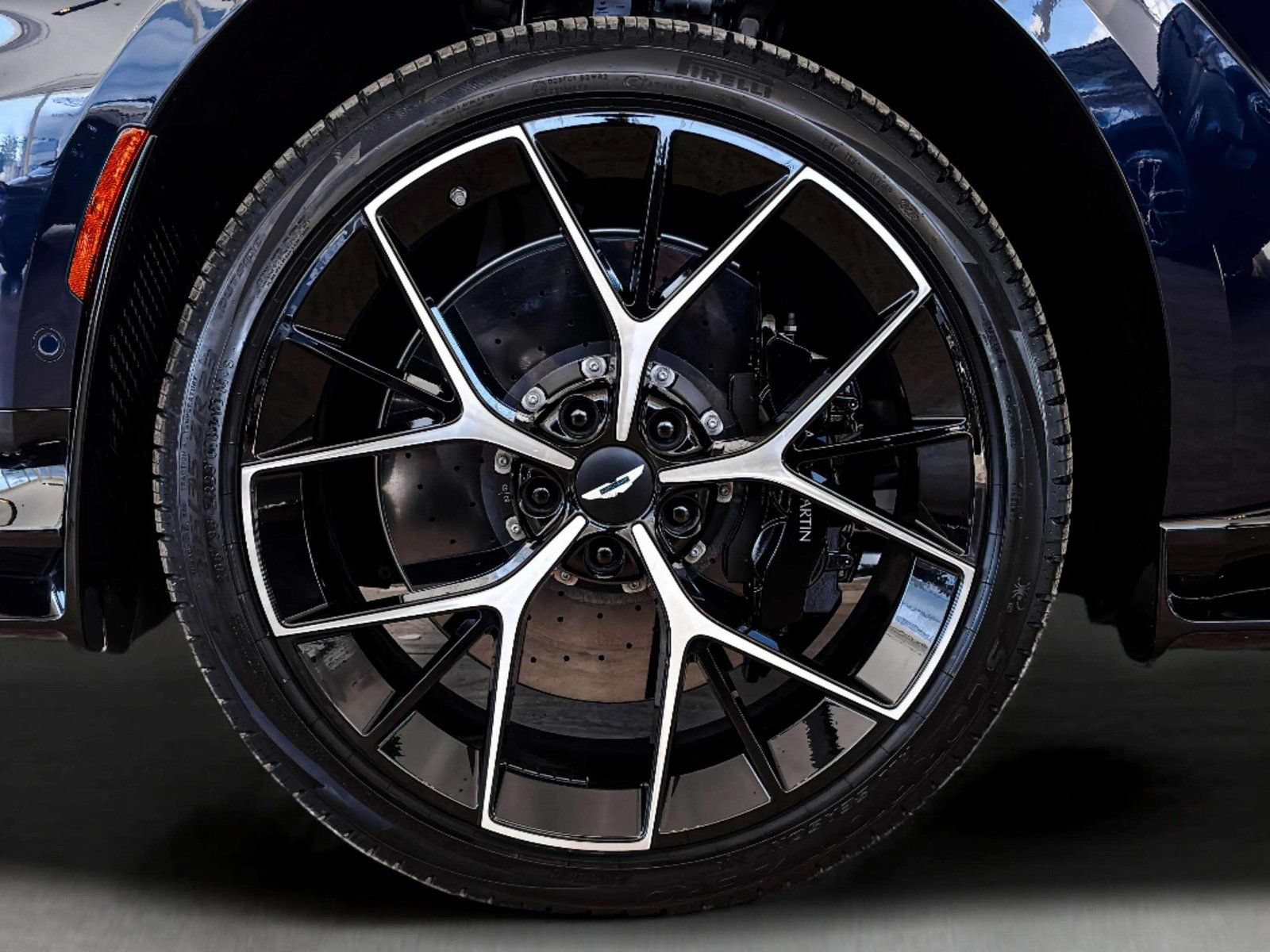 New 2026 Aston Martin DBX 707 AWD/4WD image 8
